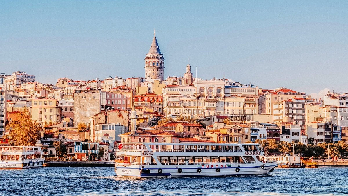 Istanbul Scenery Image